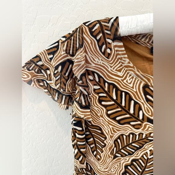 JANE & DELANCEY | Brown Leaf Print Ruffle Sleeve Stretch Blouse NWT | Large - Picture 3 of 8